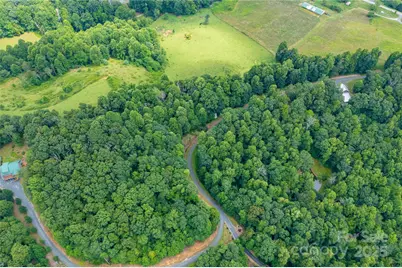 000 Sassafras Drive, Little Switzerland, NC 28777 - Photo 9