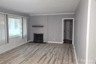 3937 Belcross Dr, Charlotte, NC 28205 - Photo 9