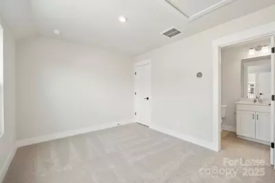 3015 Jolene Court, Charlotte, NC 28206 - Photo 7