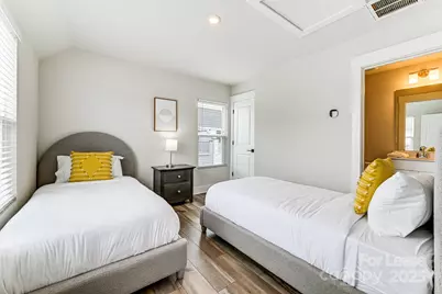 3003 Jolene Court, Charlotte, NC 28206 - Photo 11