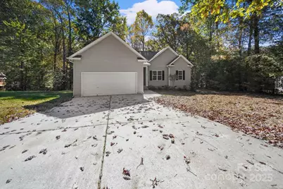 125 Grafton Place, Troutman, NC 28166 - Photo 1