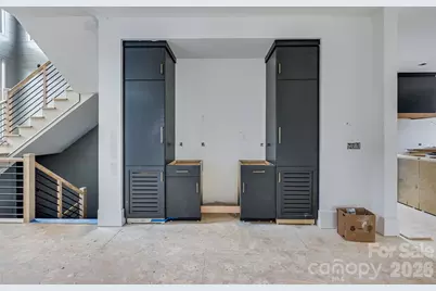 2649 Laburnum Avenue, Charlotte, NC 28205 - Photo 7