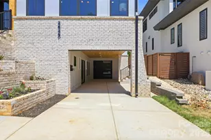 2649 Laburnum Ave, Charlotte, NC 28205 - Photo 5