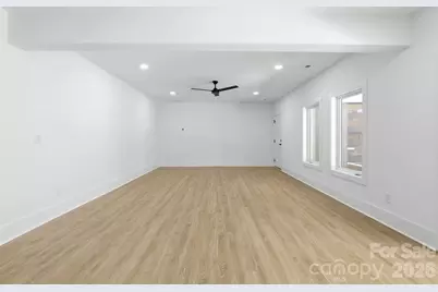 2649 Laburnum Avenue, Charlotte, NC 28205 - Photo 37