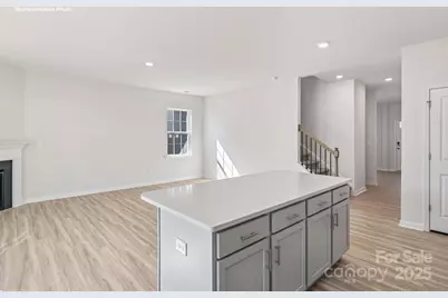 724 14th Avenue Court NE, Hickory, NC 28601 - Photo 7