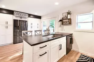 13423 Cliffhaven Ln, Huntersville, NC 28078 - Photo 5