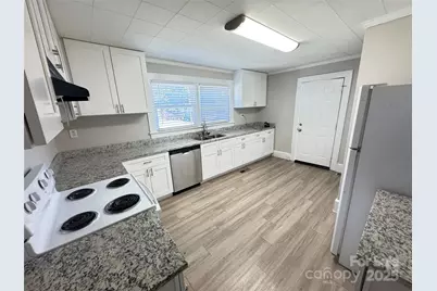 602 E Ryder Avenue, Landis, NC 28088 - Photo 3