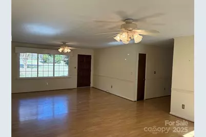 707 Sandalwood Lane, Kings Mountain, NC 28086 - Photo 5