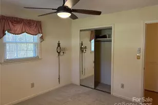 707 Sandalwood Ln, Kings Mountain, NC 28086 - Photo 15