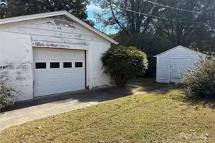 707 Sandalwood Ln, Kings Mountain, NC 28086 - Photo 35