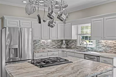 7000 Foxglove Drive, Charlotte, NC 28226 - Photo 5