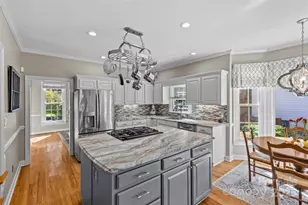 7000 Foxglove Dr, Charlotte, NC 28226 - Photo 3