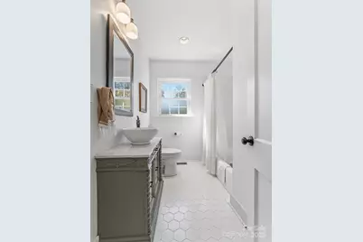 140 Lakeview Avenue, Brevard, NC 28712 - Photo 21