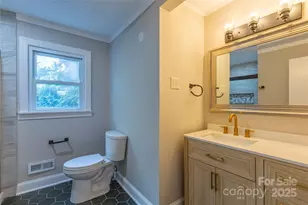 8000 Chapman St, Charlotte, NC 28216 - Photo 29