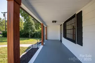 8000 Chapman St, Charlotte, NC 28216 - Photo 3