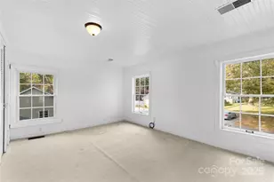 5607 Matthews-Mint Hill Rd, Charlotte, NC 28227 - Photo 33