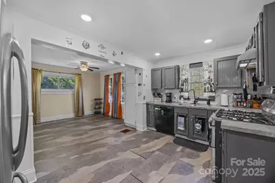 151 E Corriher Avenue, Salisbury, NC 28144 - Photo 23