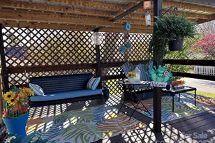 135 Phillips Rd, Spruce Pine, NC 28777 - Photo 3