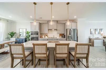 4040 Hidden Oaks Drive, Charlotte, NC 28205 - Photo 7