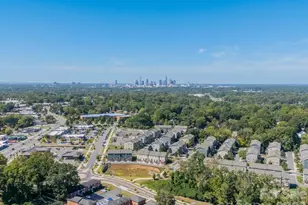 4040 Hidden Oaks Dr, Charlotte, NC 28205 - Photo 37