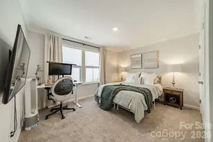 4040 Hidden Oaks Dr, Charlotte, NC 28205 - Photo 5
