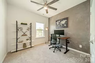 4040 Hidden Oaks Dr, Charlotte, NC 28205 - Photo 23