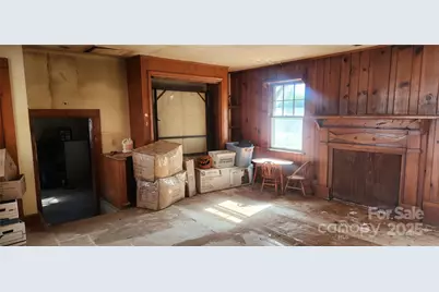 303 W Trade Street, Dallas, NC 28034 - Photo 37