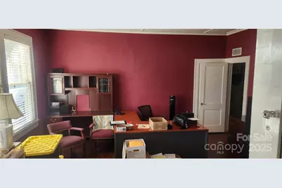 303 W Trade Street, Dallas, NC 28034 - Photo 23