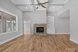 291 Robbins Rd, Chesnee, SC 29323 - Photo 9