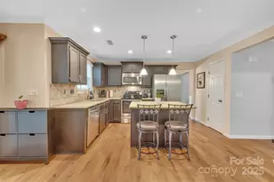 12351 Cardinal Point Rd, Charlotte, NC 28269 - Photo 13