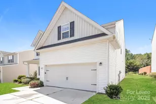 8427 Paw Valley Ln, Charlotte, NC 28214 - Photo 3