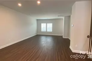 3860 Memorial Pkwy, Charlotte, NC 28217 - Photo 3