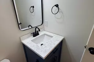 204 W 19th St, Newton, NC 28658 - Photo 15