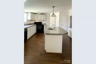 21 Lisa Drive, Canton, NC 28716 - Photo 3