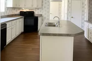 21 Lisa Dr, Canton, NC 28716 - Photo 3