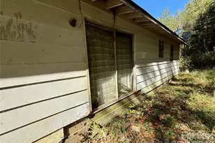 229 Kelsey Ln, Rutherfordton, NC 28139 - Photo 9