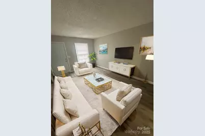 227 W Glendale Avenue, Mount Holly, NC 28120 - Photo 5