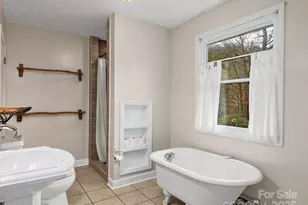 6 Star Berry Ln, Fairview, NC 28730 - Photo 13