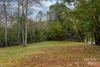 1515 Berkley Street SW, Lenoir, NC 28645 - Photo 11