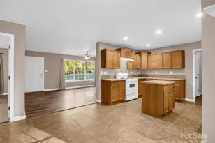 663 Landrum Rd, Columbus, NC 28722 - Photo 7