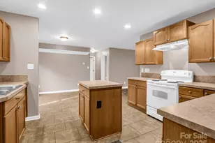 663 Landrum Rd, Columbus, NC 28722 - Photo 11