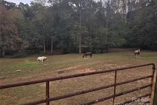 3678 Sunset Grill St, Connelly Springs, NC 28612 - Photo 25