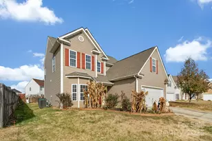 7027 Napton Ct, Charlotte, NC 28213 - Photo 3