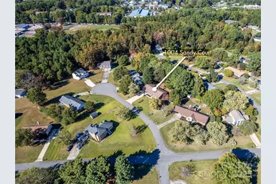 1004 Sandy Court, Gastonia, NC 28056 - Photo 3