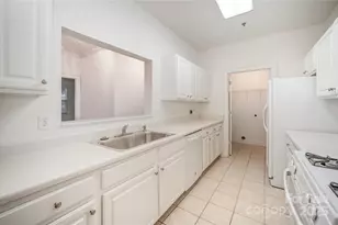 5617 Fairview Rd, Charlotte, NC 28209 - Photo 13