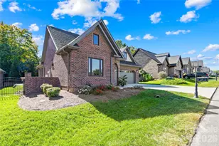 1140 Golden Hill Ln, Denver, NC 28037 - Photo 3