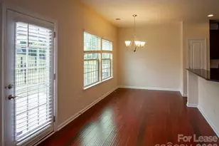 2415 Alyssa Ln, Charlotte, NC 28208 - Photo 9