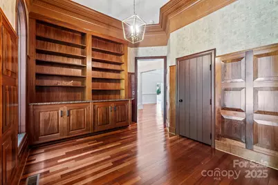 31 Ridge Drive S, Hendersonville, NC 28739 - Photo 19