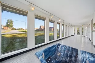 105 2nd Ave SW, Catawba, NC 28609 - Photo 11