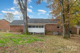 8503 Beechbrooke Rd, Charlotte, NC 28227 - Photo 23